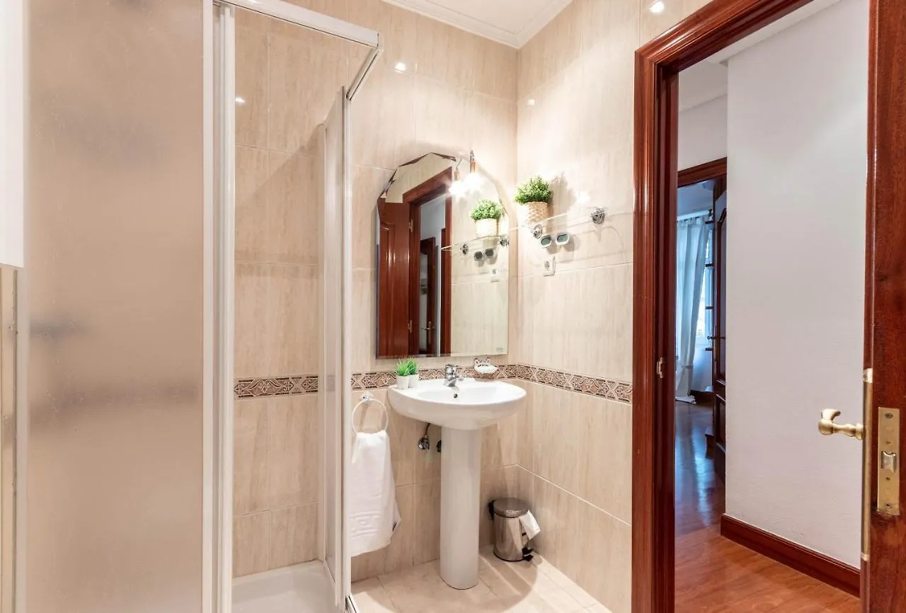 Bilbao Volantin I By Aston Rentals 0*,